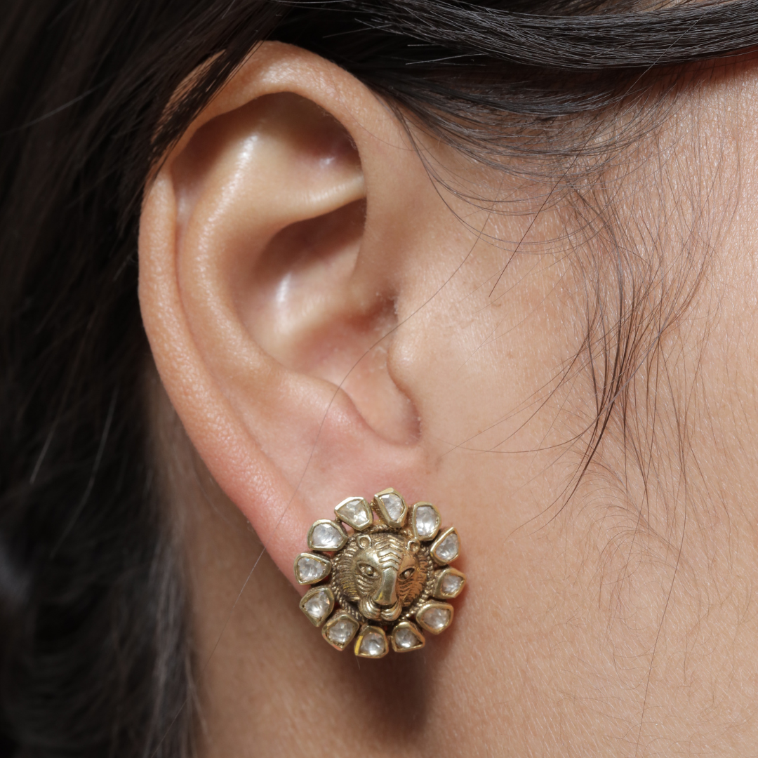 Antique Gold White Stud